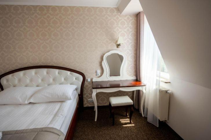 Hotel Palacowa Narol المظهر الخارجي الصورة
