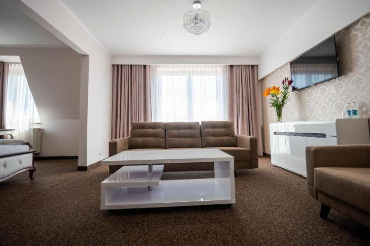 Hotel Palacowa Narol المظهر الخارجي الصورة